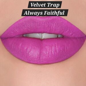 Perfect Pink Jeffery Star 'Always Faithful' Velvet Trap NIB